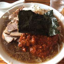 ぶたオロチョンラーメン