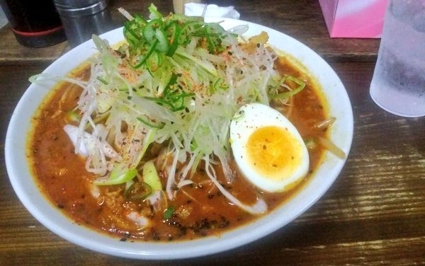 「本当に辛いガーリック味噌(辛み少し控えめ)」@九州大分ラーメン 麺恋亭 中華街店の写真