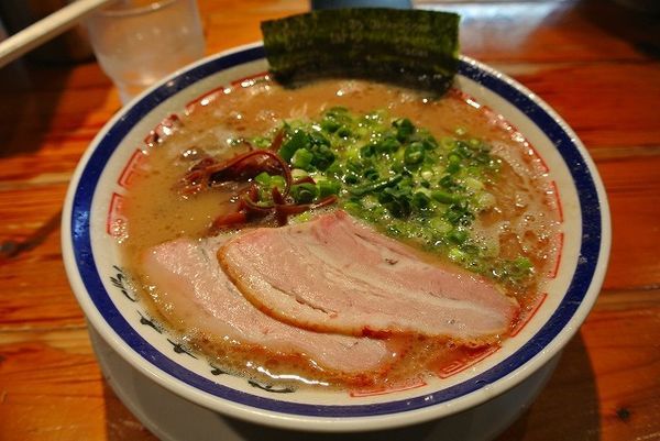 「ラーメン720円　替玉3　煮卵4」@博多長浜らーめん 田中商店の写真