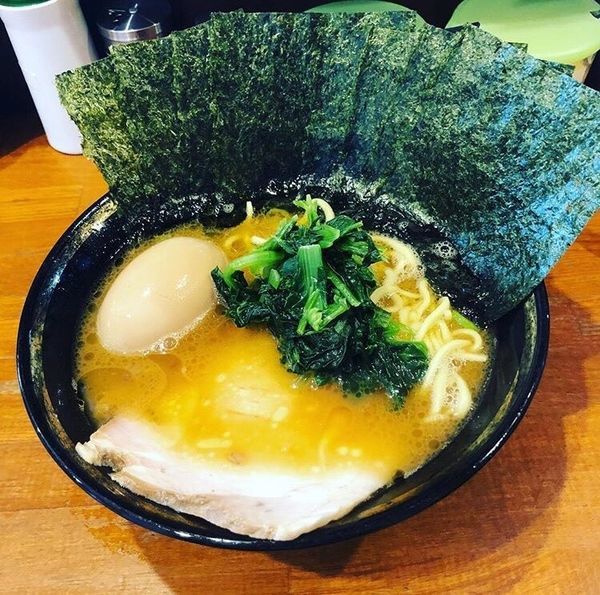 「らーめん海苔増し味玉」@末廣家の写真
