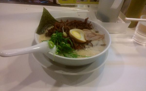 「きくらげラーメン」@博多天神 新宿御苑店の写真