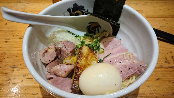 「特製フォアグラ油そば」@満鶏軒の写真