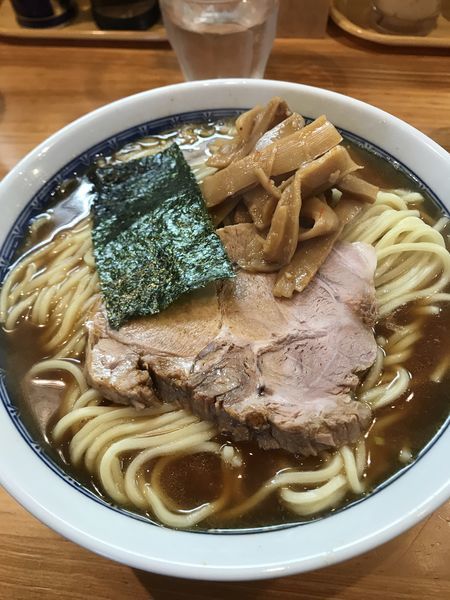 「ラーメン、中」@自家製中華そば としおかの写真