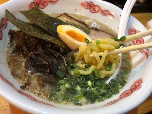 「お昼の定食 ちぢれ麺 730円 明太子めし付」@九州らーめん 南木商店の写真