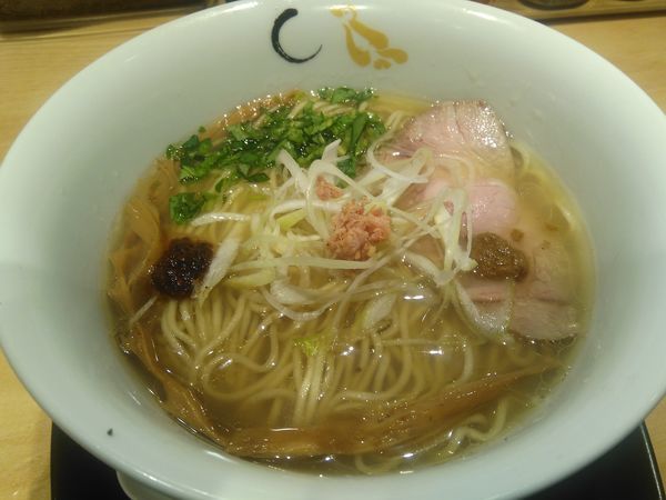 「真鯛と蛤の塩そば¥900」@SOBAHOUSE 金色不如帰 新宿御苑本店の写真