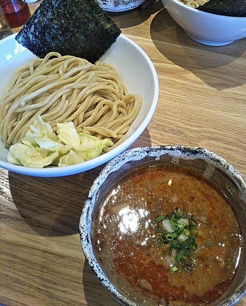 「濃厚辛つけ麺 980円」@自家製麺ばくばくの写真