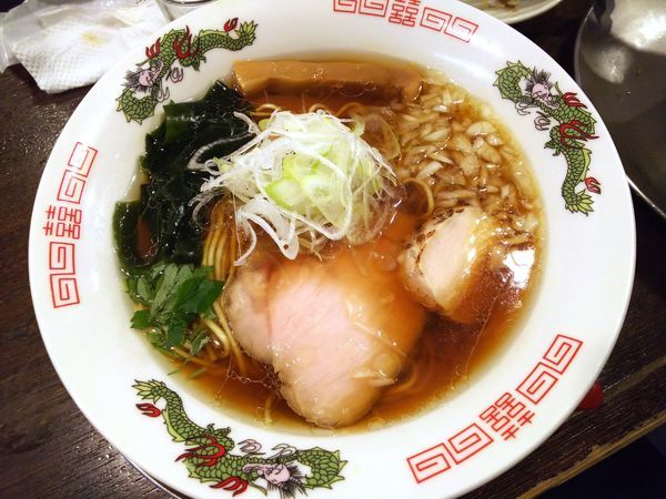 「貝出汁の醤油そば」@立ち呑み居酒屋 金町製麺の写真