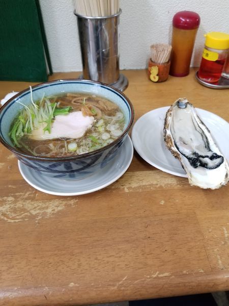 「大牡蠣　蕎麦」@MENYA 食い味の道有楽の写真