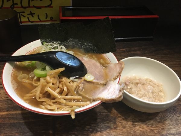 「ラーメン 小 身入りサイコー」@手打ち中華そば 酒田 平間店の写真