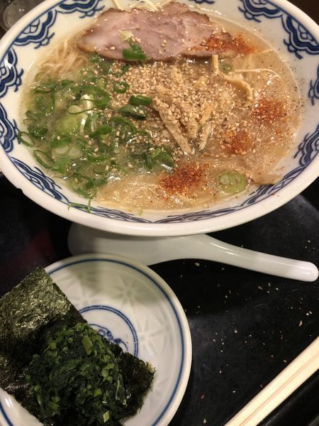 「ラーメン+モロヘイヤ」@博多麺房 赤のれん 西麻布本店の写真