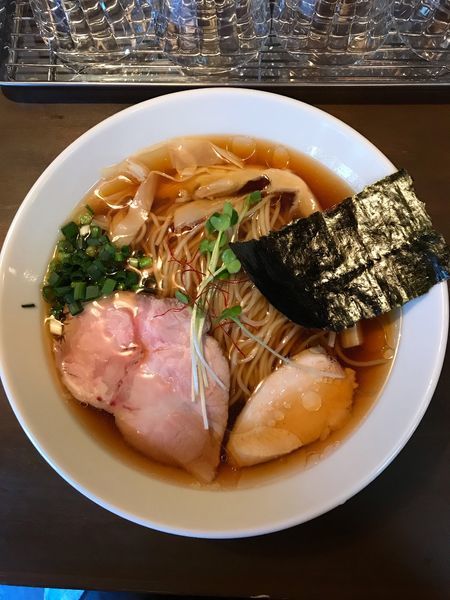 「鶏清湯 醤油ら～めん 850円」@麺庵 小島流 西巣鴨店の写真