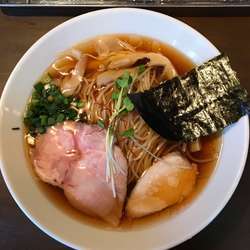 鶏清湯 醤油ら～めん 850円