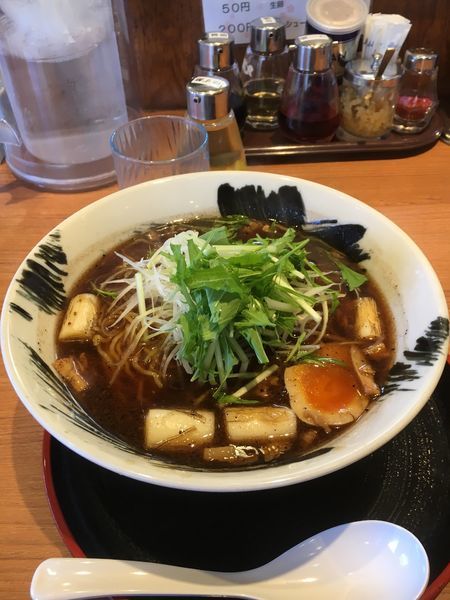 「限定 焦がし醤油らーめん 普通」@優勝軒 麺や十兵衛 所沢店の写真