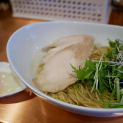 オリーブ油そば 大盛＋サービス温泉玉子