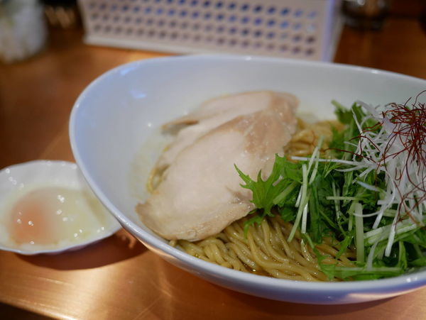 「オリーブ油そば 大盛＋サービス温泉玉子」@オリーブ油そば 三六の写真