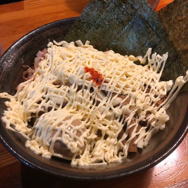 「まぜそばチーズ&マヨネーズトッピング」@瞠 池袋店の写真