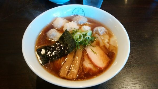 「特製ワンタン麺(黒)¥1100-」@八雲の写真