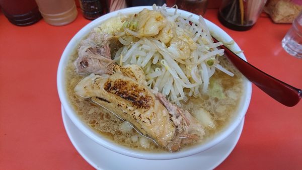 「小ラーメン700円(ニンニク、アブラ)」@ぬ〜どる専門店 バカみたいに愛してたの写真