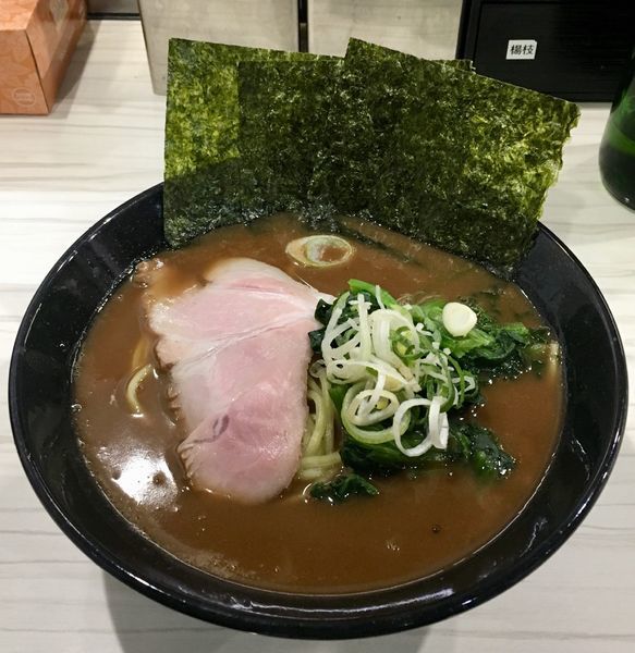 「緑ラーメン【限定】850円」@麺家 歩輝勇 多摩川店の写真