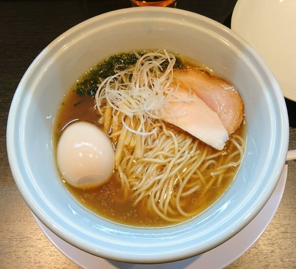 「味玉醤油らーめん」@らーめん 三極志の写真