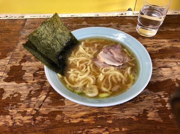 「豚骨醤油らーめん」@まこと家の写真