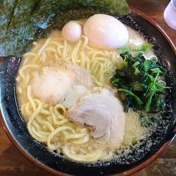 味玉ラーメン大