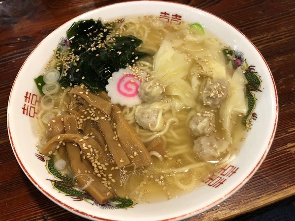 「塩ワンタン麺（750円）」@水戸中華そば むじゃき食堂の写真
