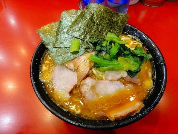 「大盛チャーシュー麺　1,030円　麺硬め」@家系総本山 ラーメン吉村家の写真