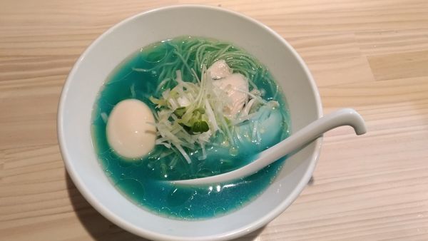 「鶏清湯 青」@濃厚鶏出汁拉麺 吉法師 KIPPOSHIの写真