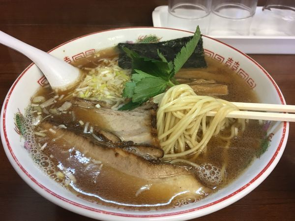 「醤油ラーメン」@自家製麺☆宇都宮餃子 こむさしの写真