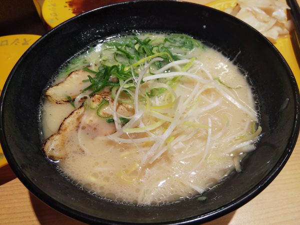 「濃厚のどぐろ白湯ラーメン」@スシロー 安曇野穂高店の写真