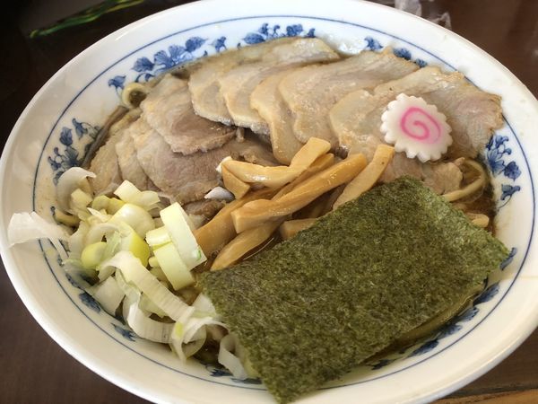 「年越し中華そば肉盛り」@次念序の写真