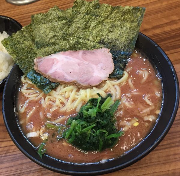 「ラーメン700円他」@横浜家系らーめん 二代目 武道家の写真