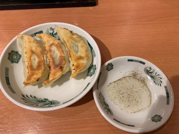 「ラ・餃・チャ(半ラーメン+半チャーハン+餃子3個)セット」@日高屋 新橋駅前店の写真