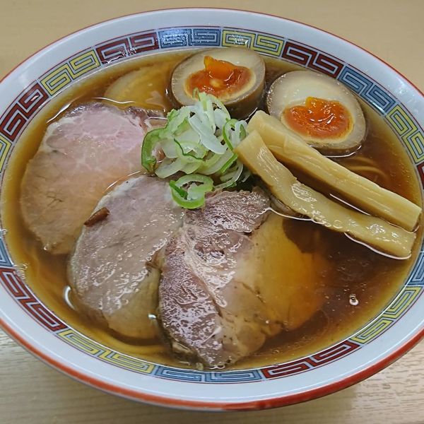 「特製昔ながらのラーメン」@煮干鰮らーめん 圓の写真