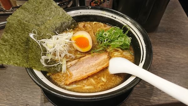「節骨こってりたいぞうラーメン」@節骨麺たいぞう 池袋東口店の写真