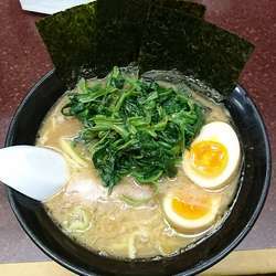 味玉らーめん＋ほうれん草