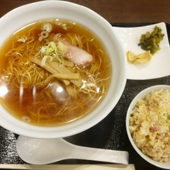 HALE WILLOWSの画像