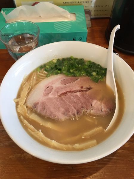 「鷄白湯醤油ラーメン」@麺屋 菜々兵衛の写真