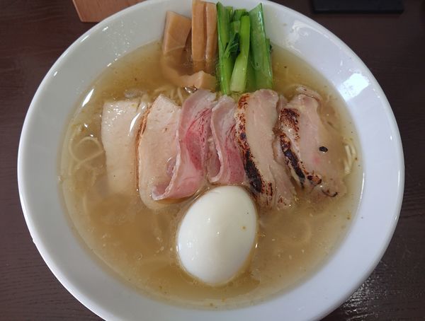 「貝だし塩・上」@中華そば うお青の写真