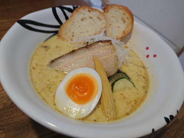 「冬の鶏白湯 並 900円」@R campの写真