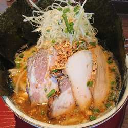 ﾊﾞﾘﾊﾞﾘﾗｰﾒﾝ醤油全部入り