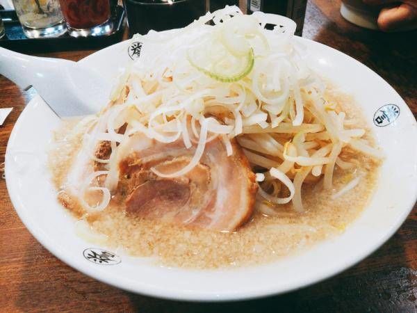 「醤油ラーメン」@こってりらーめん 誉の写真