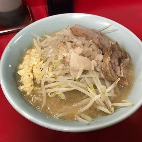 「らーめんぶたいり」@ラーメン二郎 新宿歌舞伎町店の写真