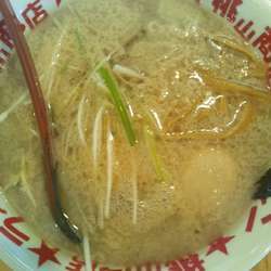 桃山ラーメン（味玉付き）