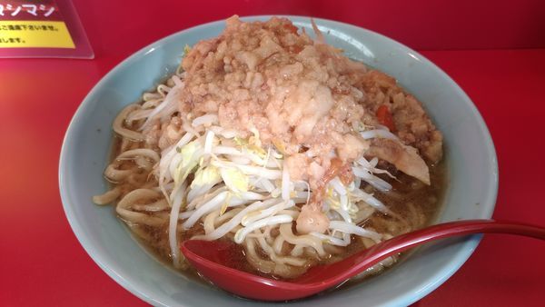 「中ラーメン」@立川マシマシ 足利総本店の写真