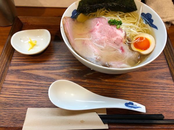 「支那そば 白・固め 900」@猪一の写真