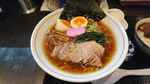 「中華そば(醤油)半熟玉子」@まるふじ食堂の写真