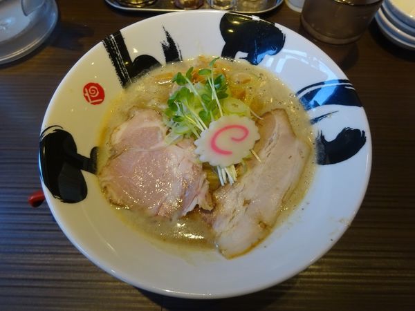 「濃厚鶏白湯」@茨木きんせいの写真