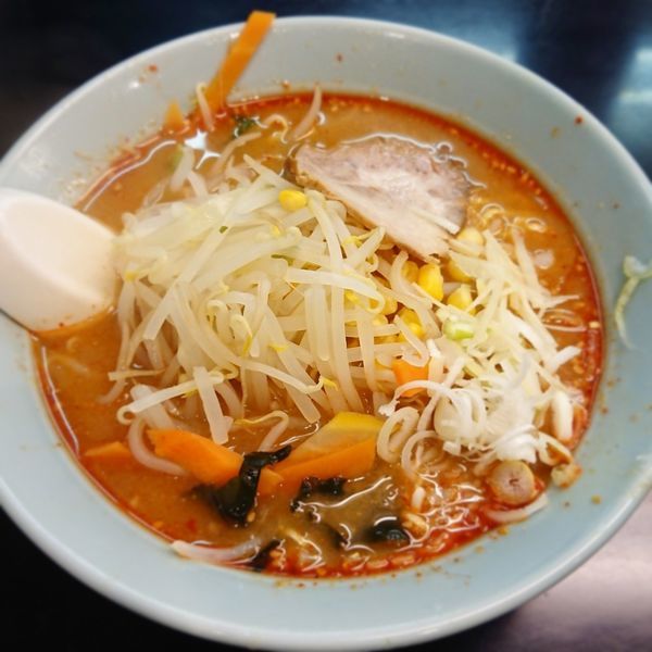 「味噌らーめん（小）＋特製辛みそ＆コーン」@秀味 海岸店の写真